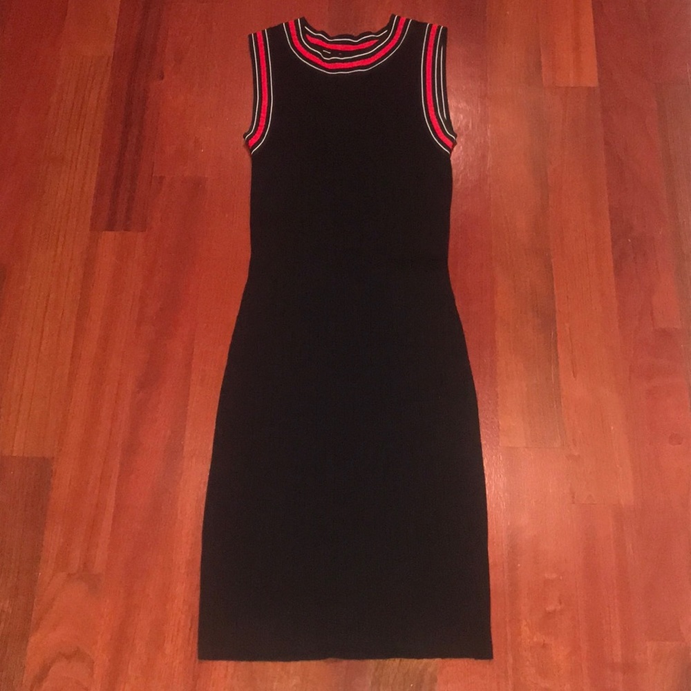 Bodycon dress with red and white detail on sleeves